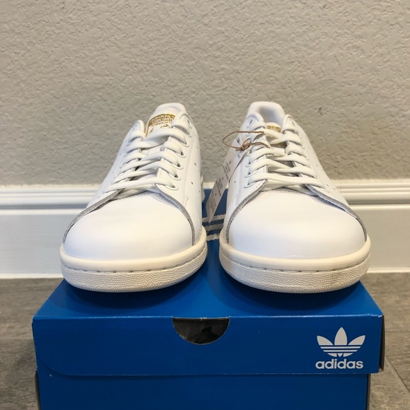 New Adidas Stan Smith Classic Sneakers White Beige Men’s Shoes Multiple Sizes - Picture 2 of 8